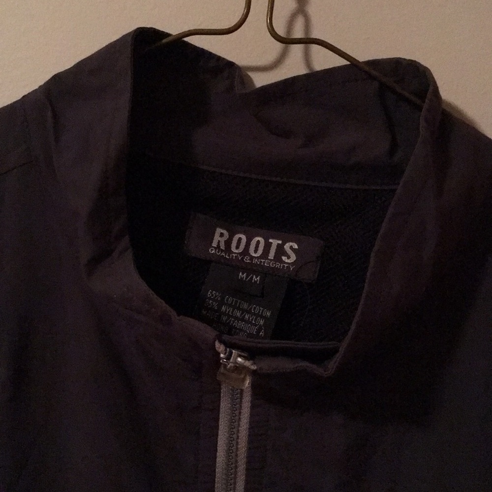 Grey Roots vest. - Picture 2 of 9